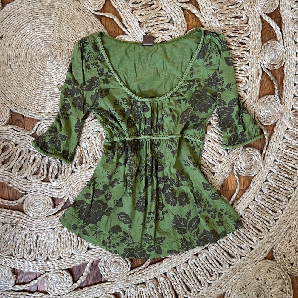 Vintage / Y2K Earthy Floral Milkmaid/Peplum style top